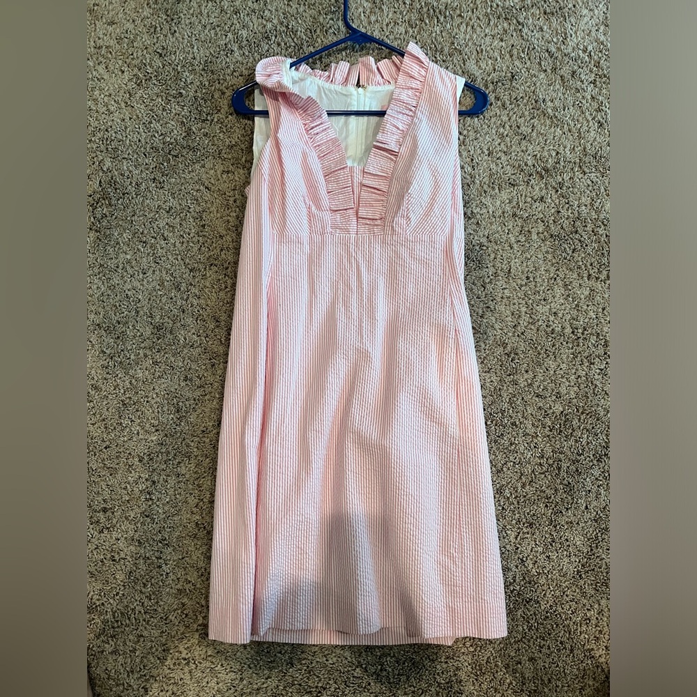 Lilly Pulitzer seersucker dress pink and white size 4 EUC